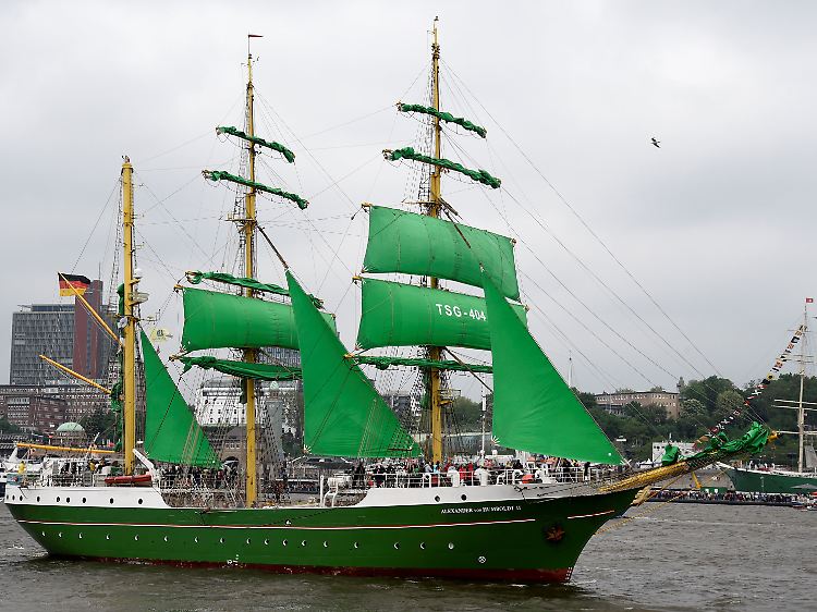 Auch die "Alexander von Humboldt" war mit dabei, bekannt aus einer alten Bierwerbung.