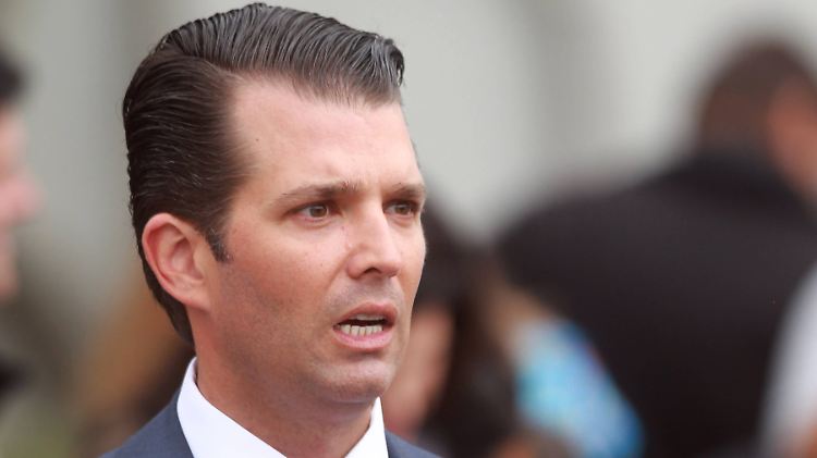 Donald Trump Jr. ist offenbar nicht gerne allein.