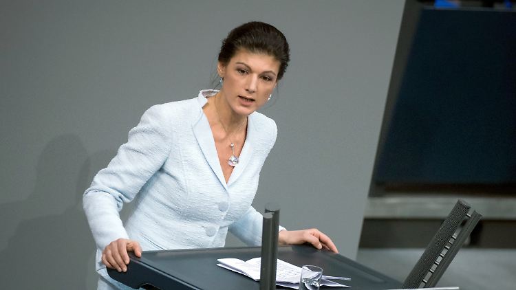 Wagenknecht will, dass der Staat Arbeitnehmer vor Dumpingkonkurrenz schützt.