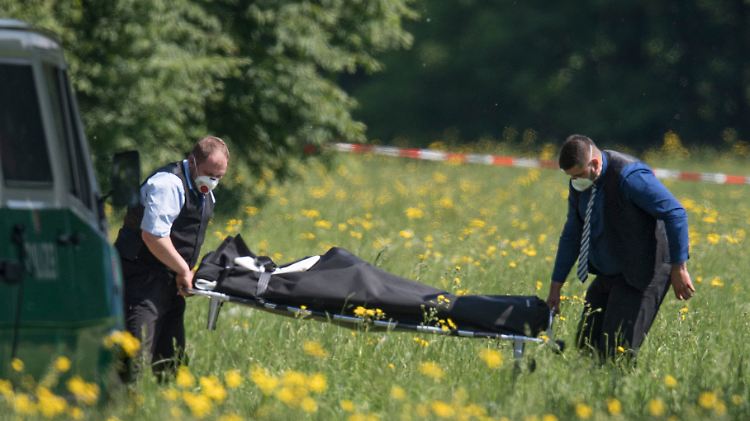 Die von einem Spaziergänger in einem Park entdeckte Leiche ist identifiziert.