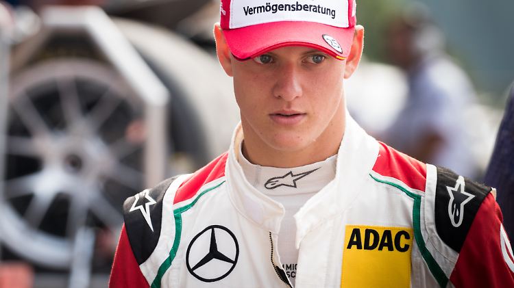 "Absolut bereit": Mick Schumacher vor dem Start der neuen Formel-3-Saison.