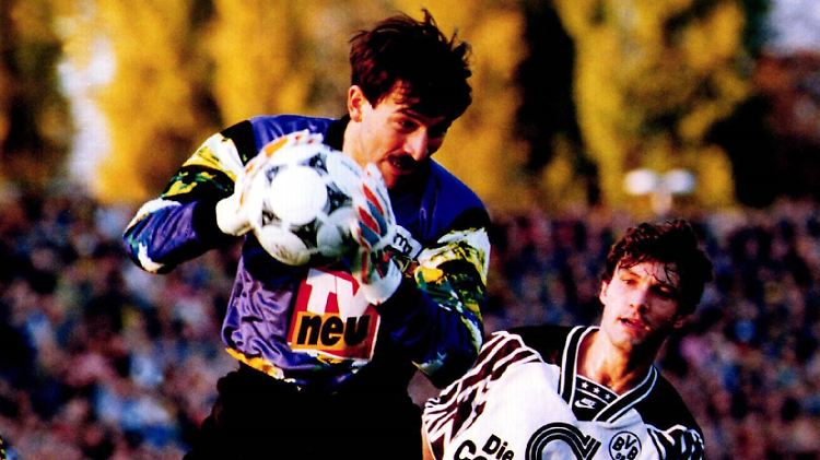 Beweisfoto: Stanislaw Tschertschessow am 29. Oktober 1994 im gar nicht mal so schönen Trikot der SG Dynamo Dresden.