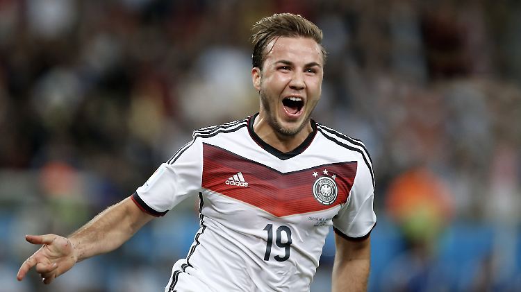 Tor für Deutschland: Mario Götze am 13. Juli 2014 im Maracanã.