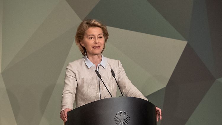Verteidigungsministerin Ursula von der Leyen bei der alle zwei Jahre stattfindenden Bundeswehrtagung.