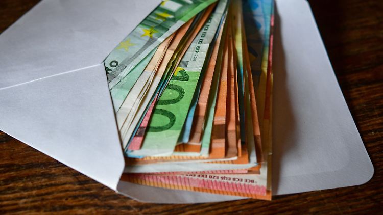 Zu viel Geld, das irgendwo herumliegt?