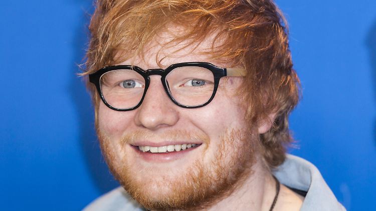 Ed Sheeran wird derzeit als König der deutschen Charts bezeichnet. Seine Songs sind eher nachdenklich.