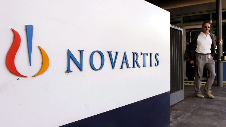 Die Erlösprognose hob Novartis an.