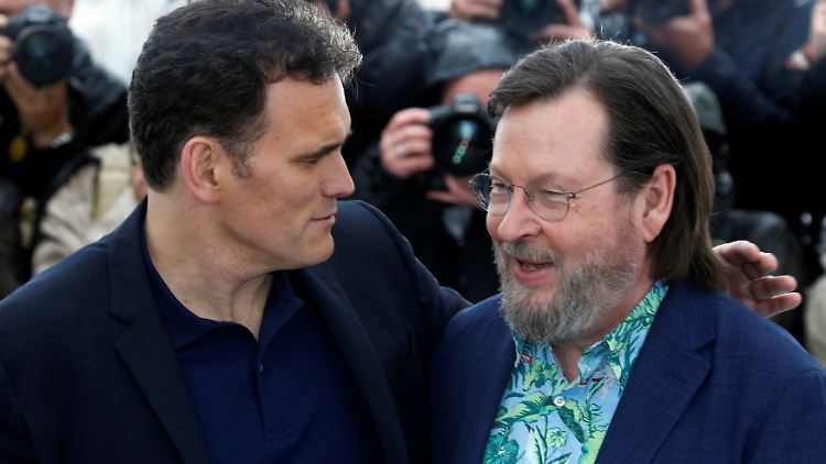 Matt Dillon und der Kritik erprobte Regisseur Lars von Trier in Cannes. 