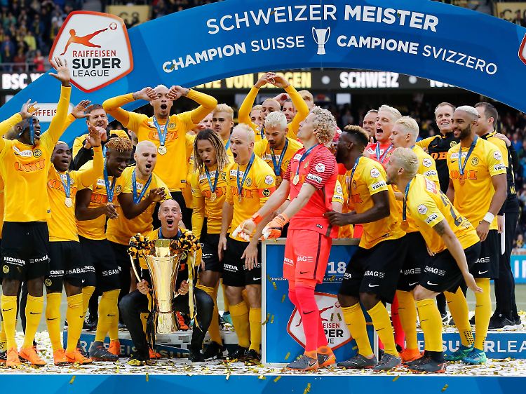 Nach dem Meistercoup hat Hütter mit Bern noch die Chance auf den Pokal und damit das Schweizer Double.