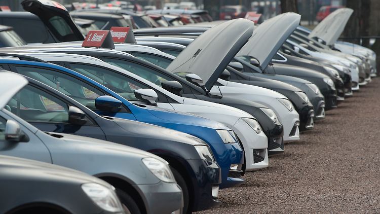 1,3 Millionen Mal wurde im April in der EU Neuwagen an Kunden übergeben.