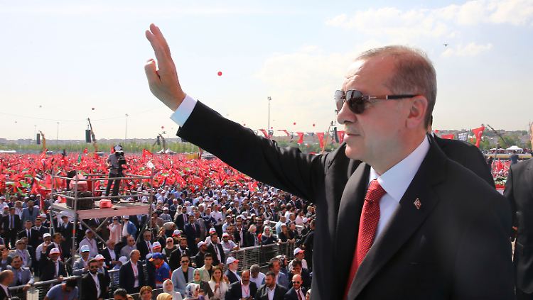 Erdogan will die Türkei zu einem Präsidialsystem umbauen.