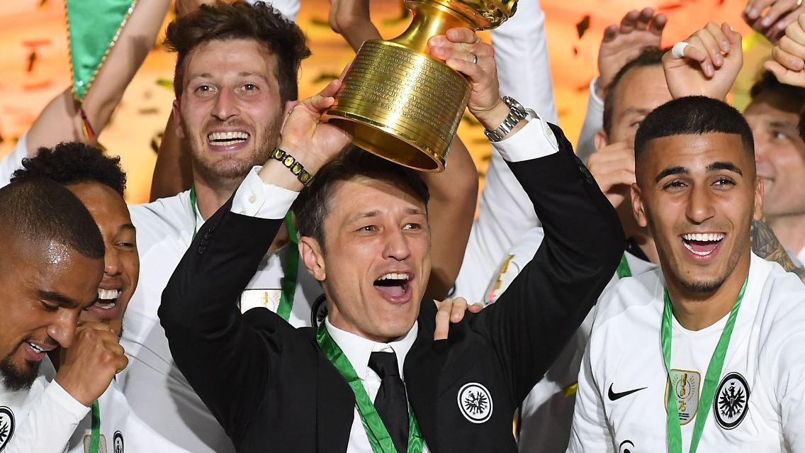 Niko Kovac hat Jupp Heynckes in einem dramatischen Pokalfinale den Renteneintritt vermiest und Eintracht Frankfurt zum Abschied sensationell den ersten Titel seit 30 Jahren geschenkt.