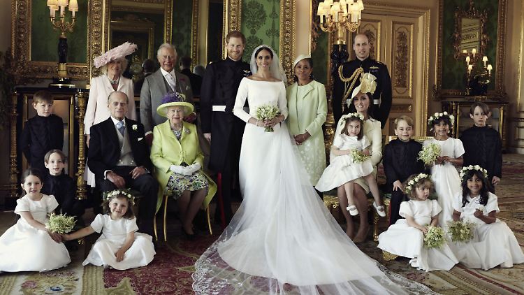 Die ganze royale Familie auf einem Bild.