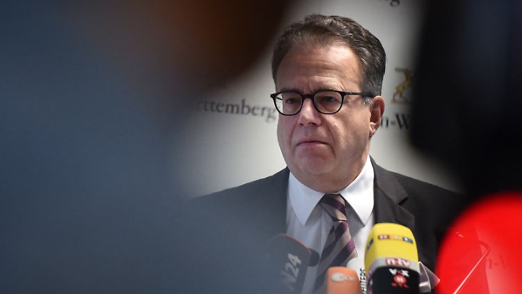 "Es gab keine Strukturen, die dieser Belastung hätte gerecht werden können", sagte Weise.
