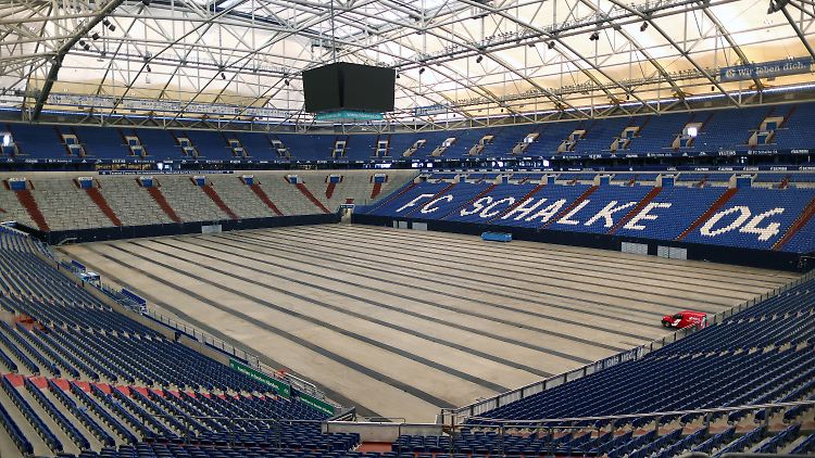 Jetzt wird auch auf Schalke Darts gespielt.