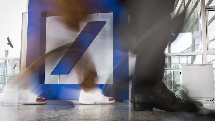 Auf zur Hauptversammlung von Deutschlands größter Bank.