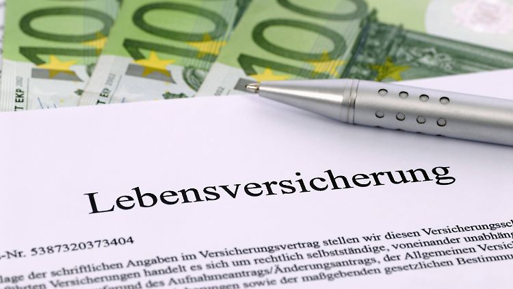 Verbraucher tun gut daran, unrentable Lebensversicherungen überprüfen zu lassen.