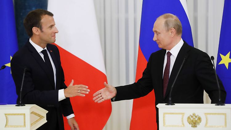 Macron reiste mit dem Ziel nach St. Petersburg, Russland stärker an Europa zu binden.