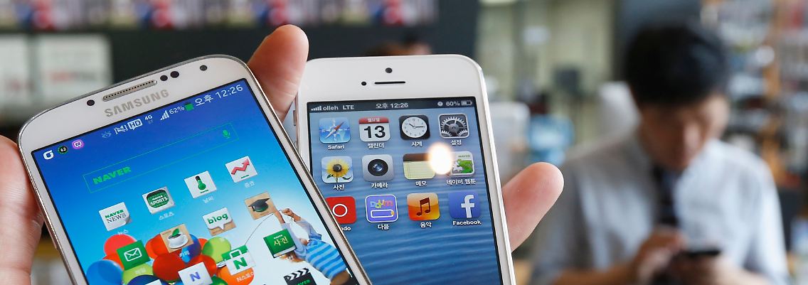 Die Wettbewerbshüter werfen den Herstellern gezielte Drosselung der Leistungsfähigkeit von Geräten vor.