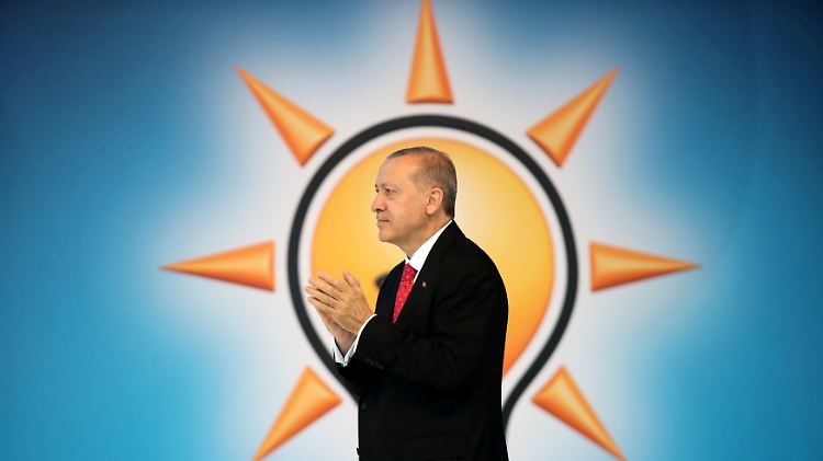 Bekanntermaßen vertritt Erdogan eine unkonventionelle Zinspolitik.