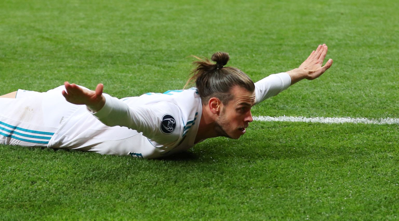 Zauberkünstler Gareth Bale und die unbarmherzigen Seriensieger von Real Madrid haben Jürgen Klopp brutal aus allen Champions-League-Träumen gerissen.