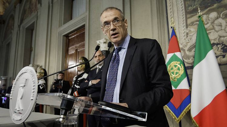 Cottarelli soll eine Übergangsregierung bilden, die bis zu Newahlen bestehen wird.