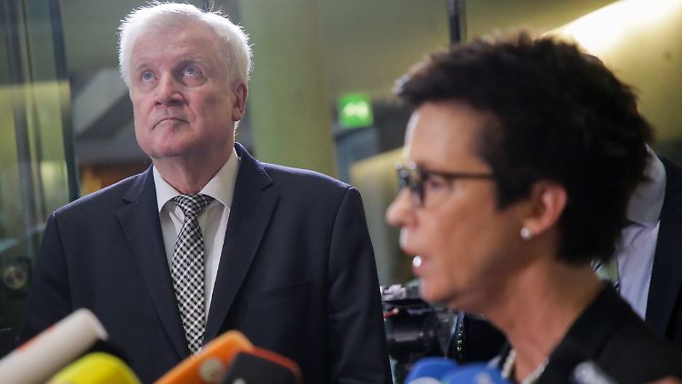 Innenminister Horst Seehofer und Bamf-Chefin Jutta Cordt sagten im Innenausschuss aus.