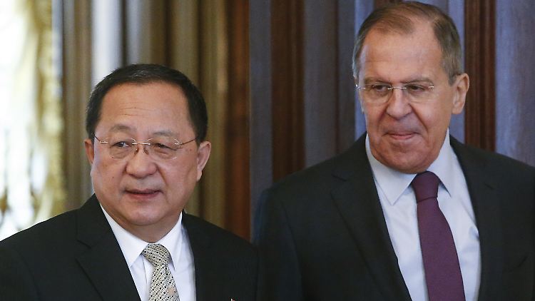 Ri besuchte Lawrow bereits im April in Moskau - nun besucht der Russe seinen Amtskollegen in Nordkorea.