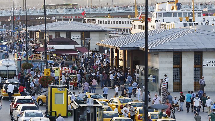 Die Taxiunternehmer streiten schon lange mit Uber.