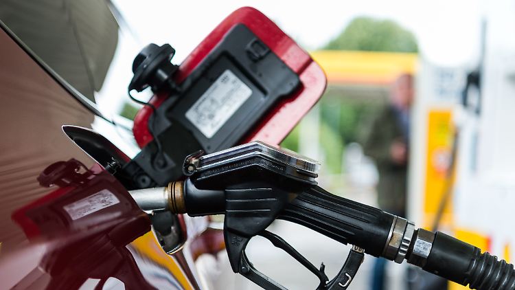 Die Energiepreise zogen auf Jahressicht deutlich an.