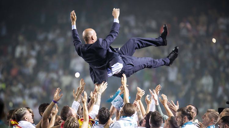 Hoch soll er leben: Zinédine Zidane am 26. Mai in Kiew.