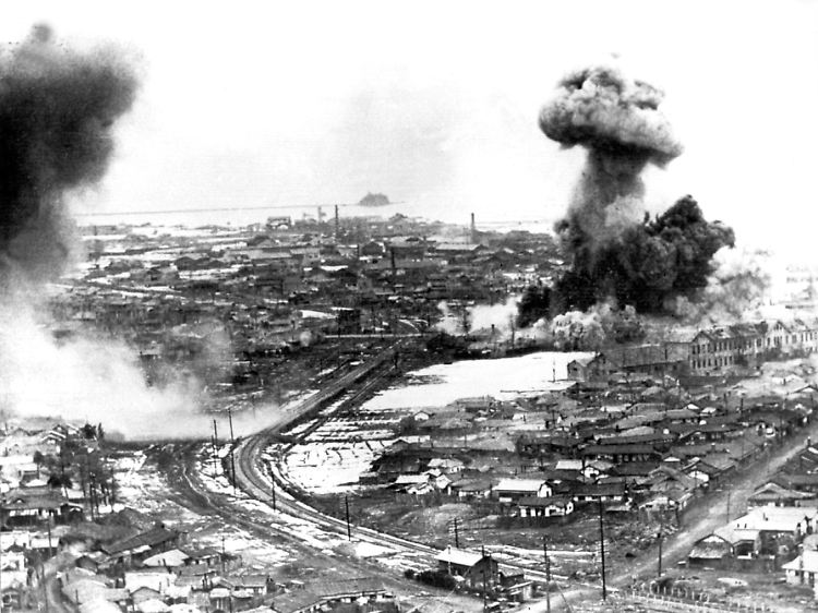 Bombardierung der nordkoreanischen Stadt Wonsan (Archivbild von 1951).