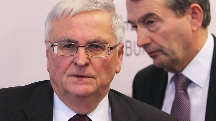 Zwanziger (l.) und Niersbach (r.) beteuern ihre Unschuld.