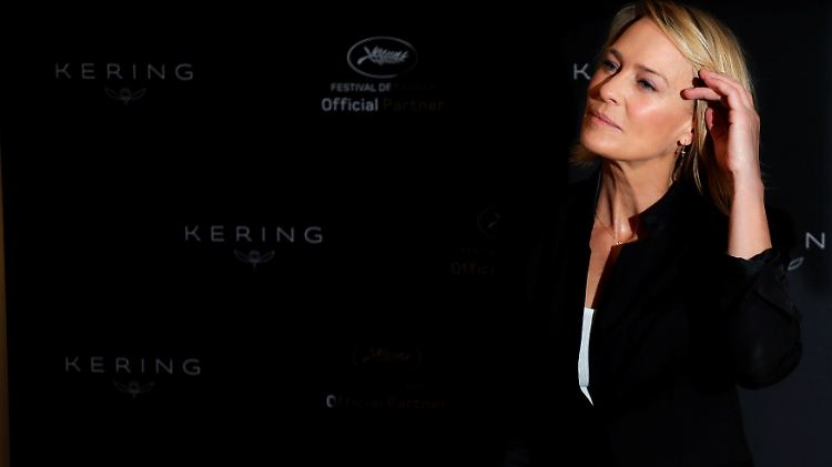 Vom Suchen und Finden der Liebe kann sie ein Lied singen: Robin Wright. 