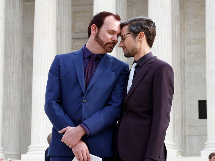Charlie Craig (links) und sein Partner David Mullins hatte eine Hochzeitstorte bei einem Konditor in Colorado bestellt - und nicht bekommen.
