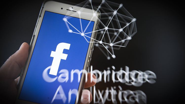 Facebook wird heftig kritisiert, seit der Fall um Cambridge Analytica im März bekannt wurde.