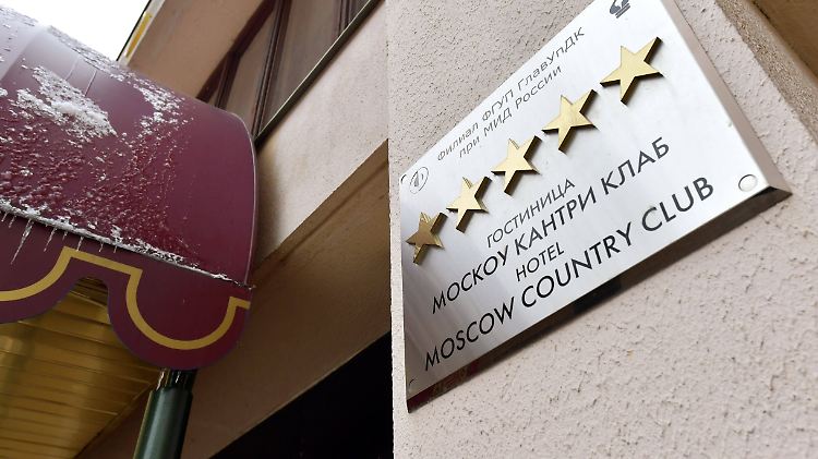 Im Country Club ist alles belegt - hier nächtigt die belgische Nationalmannschaft.