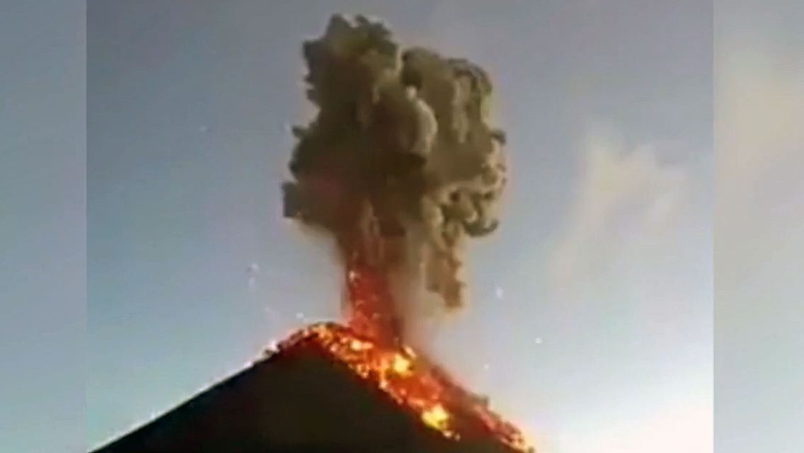 VolcandeFuego.jpg