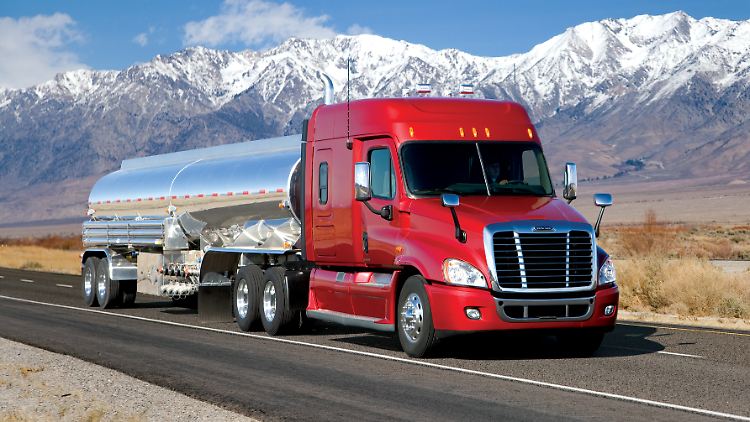 Daimler Zugmaschine Cascadia: bald auch mit E-Antrieb als eCascadia.