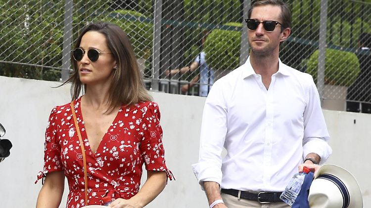 Pippa Middleton im Sommerkleid, doch sie ist sich sicher, dass die "alten Lieblingsjeans auch nach dem Baby noch passen werden!"