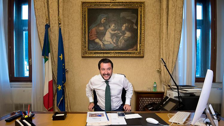 Italiens neuer Innenminister Salvini will nicht mehr, dass sein Land das "Flüchtlingslager Europas" ist.