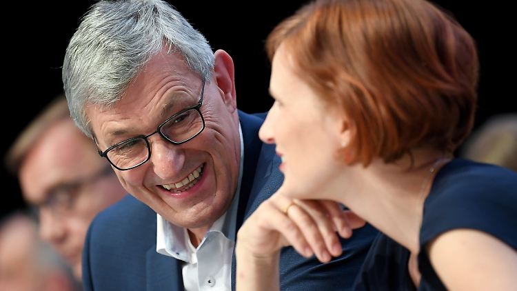 Bernd Riexinger und Katja Kipping werden für zwei Jahre wiedergewählt.