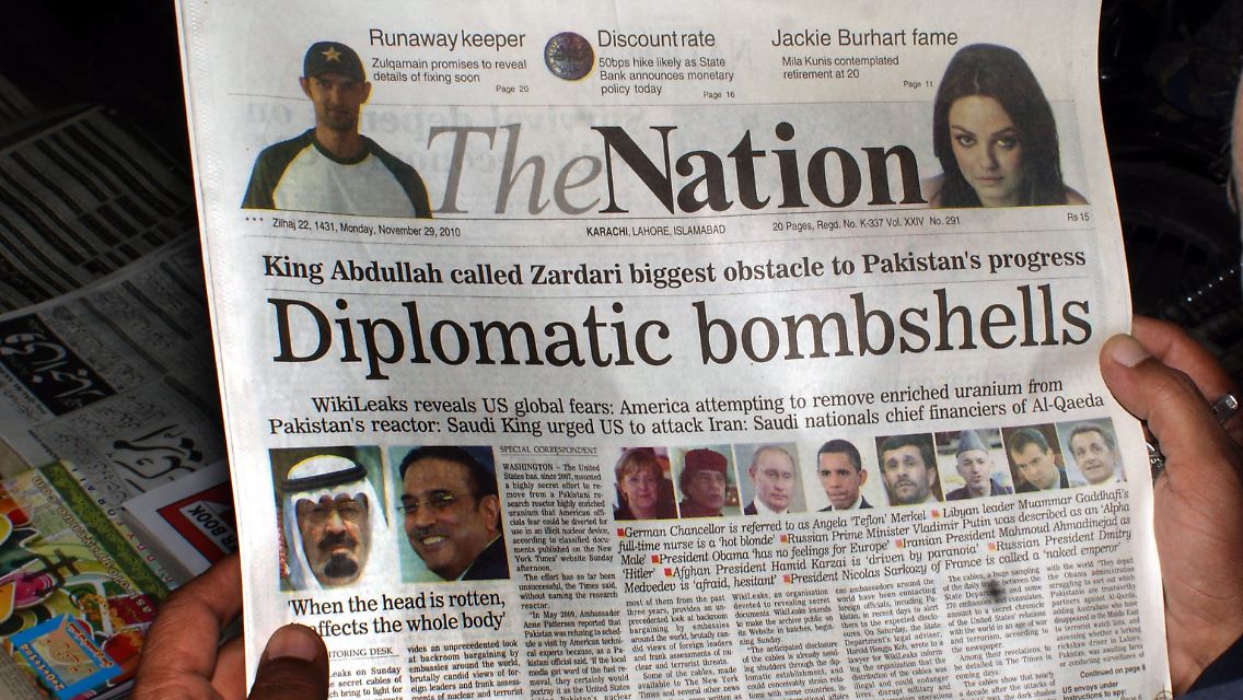 Auch in Pakistans Gazetten machten die Wikileaks-Enthüllungen Schlagzeilen.