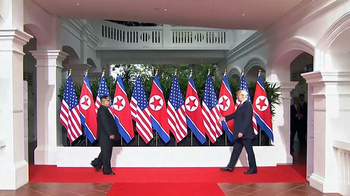 TrumpKimInszenierung.jpg