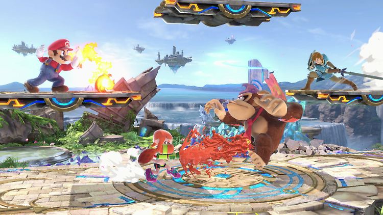 In "Super Smash Bros. Ultimate" treten Nintendo-Charaktere in Gladiatorenkämpfen auf schwebenden Plattformen gegeneinander an.