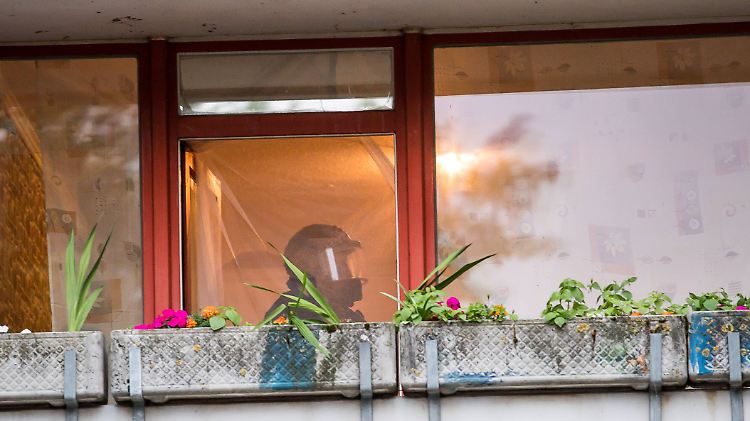 Die Spezialkräfte trugen bei ihrem Einsatz Sicherheitskleidung.