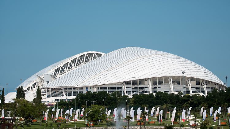 Im 47.659 Zuschauer fassenden "Fischt-Stadion" kann es schon mal sehr anstrengend werden.