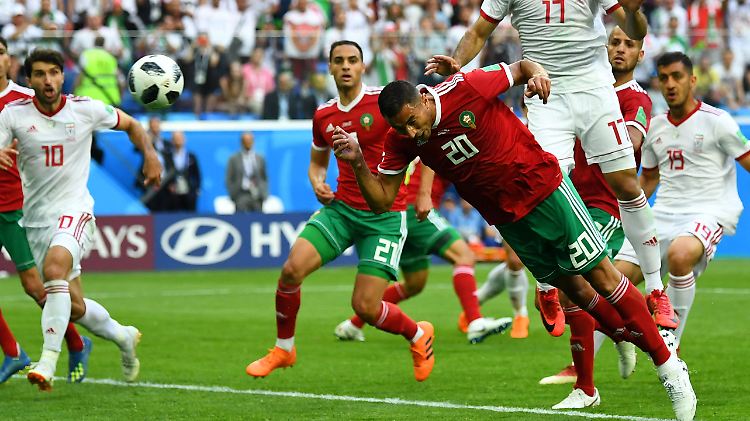 Der Eigentor-Horror von Aziz Bouhaddouz.