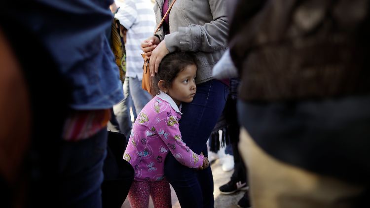 Auch die Familie dieses mexikanischen Mädchens will vor der Gewalt in ihrem Heimatland fliehen.