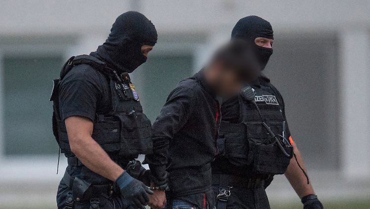 Die Bundespolizei brachte Ali B. an Bord einer Lufthansa-Maschine aus dem nordirakischen Erbil nach Frankfurt.